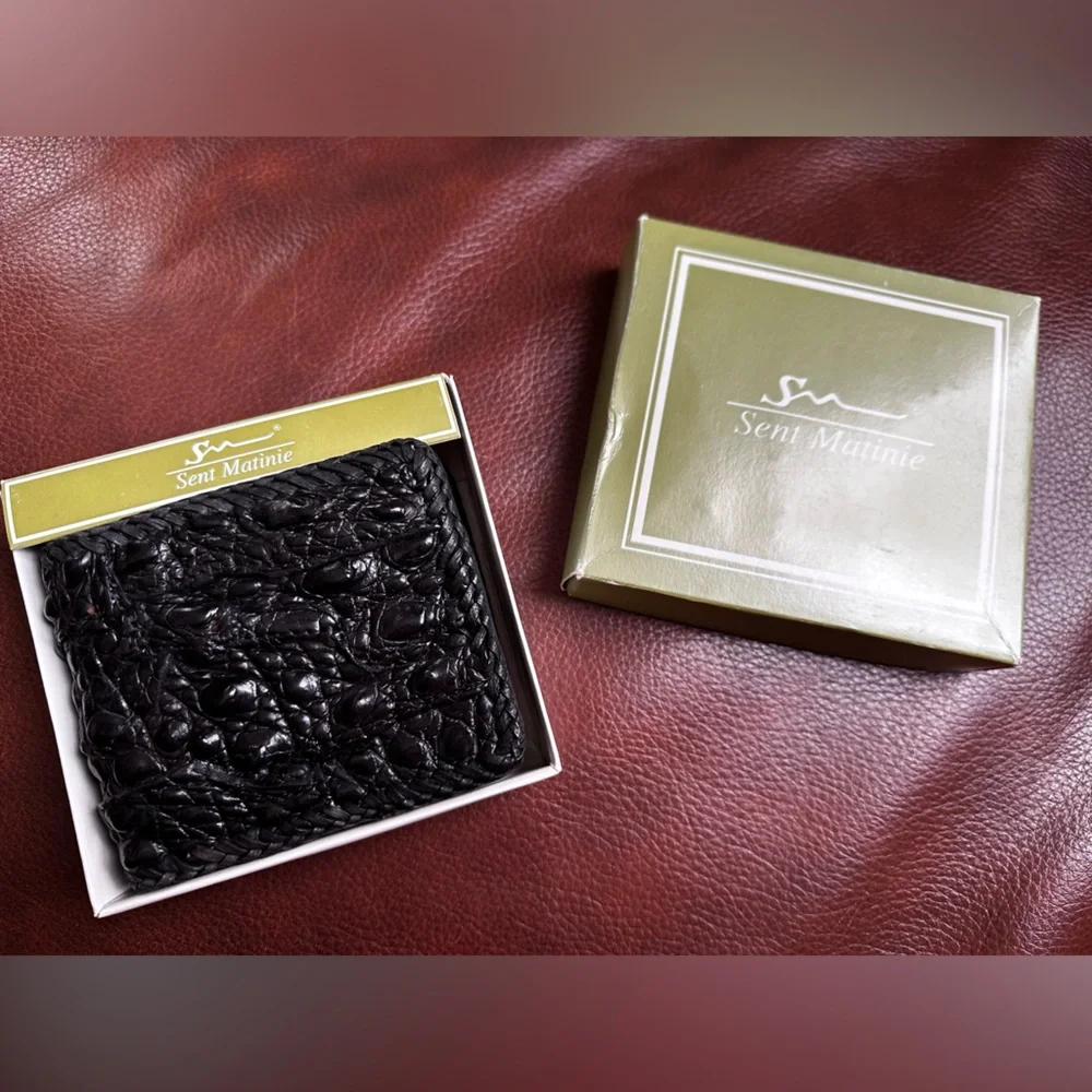 Saint Matainie Crocodile Bifold Wallet - Picture 5 of 14